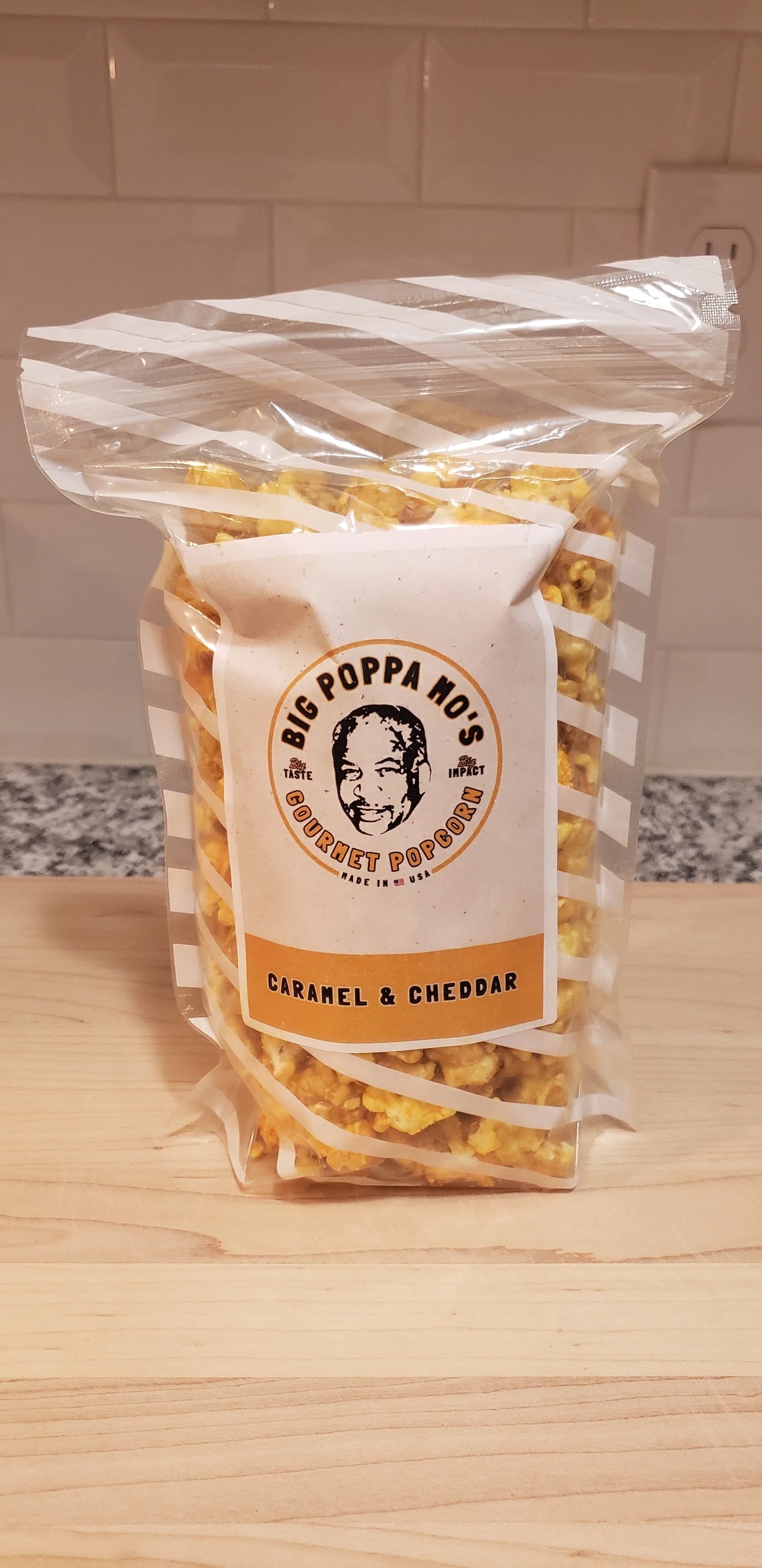 Caramel and Cheddar Gourmet Popcorn - BigPoppaMosGourmetPopcorn